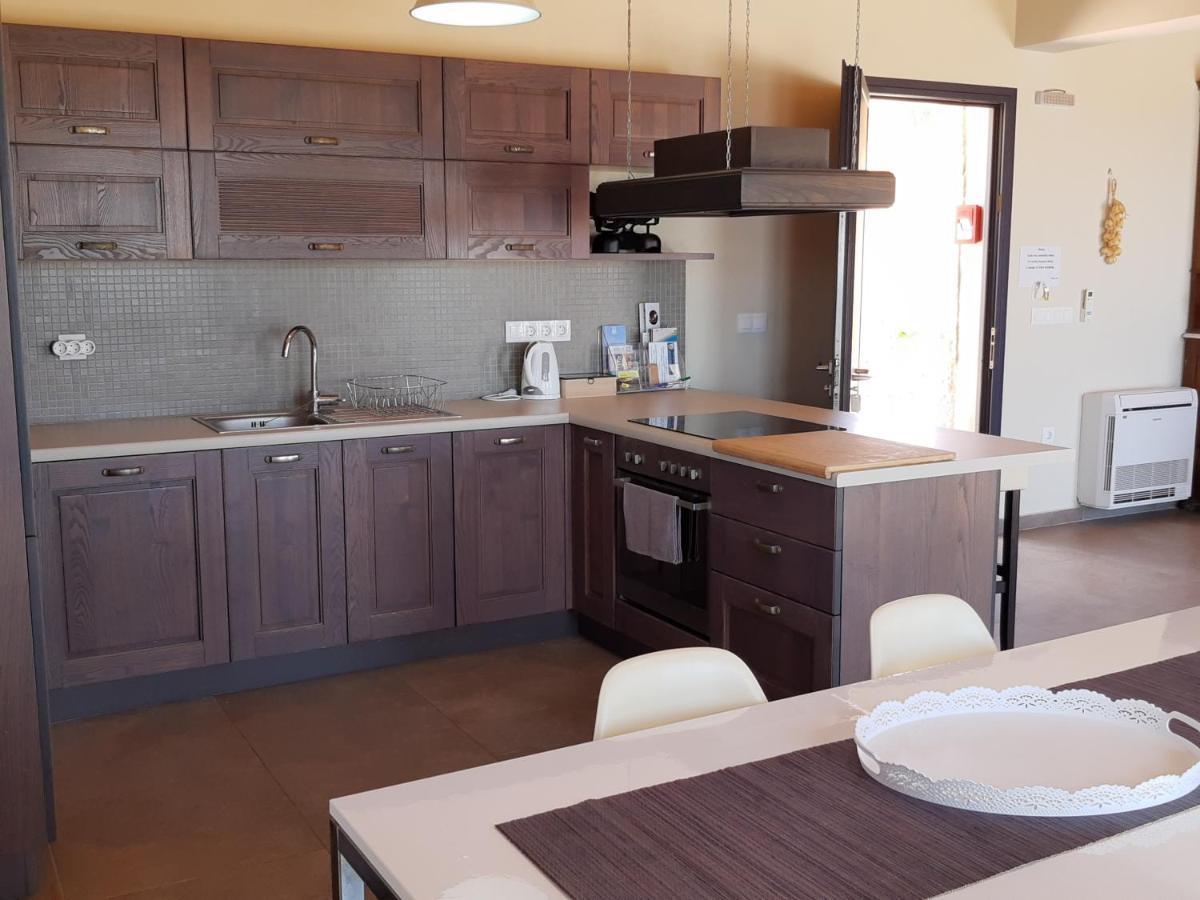 Kaminia Blu Villa Ratzaklion Ngoại thất bức ảnh